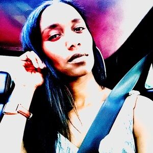 Meet your Posher, Candace